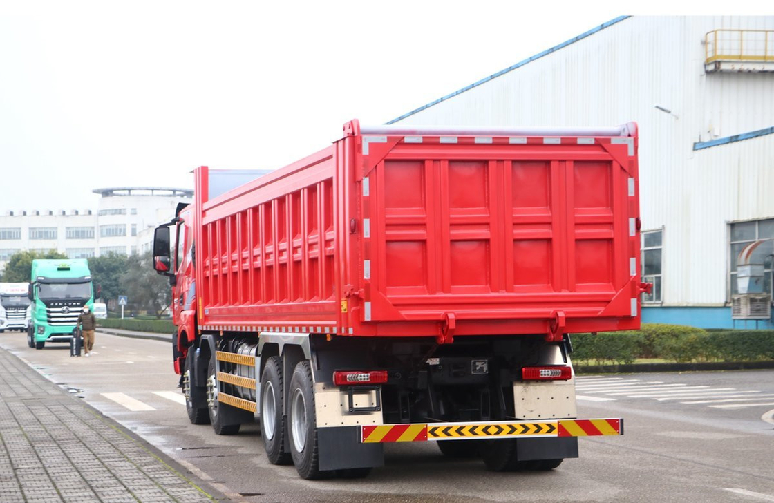 Hongyan 560hp C6 Loading 20 Ton 12 Ban Digunakan Tipper Truck Dumper 8×4 LHD/RHD