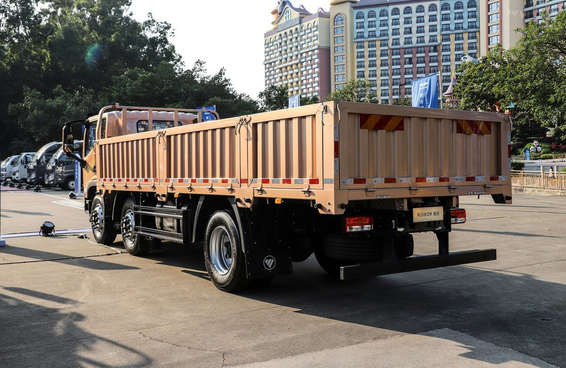 Truk kargo Cina bekas Foton Truk truk warna emas 6 * 2 Kotak datar memuat 18 ton
