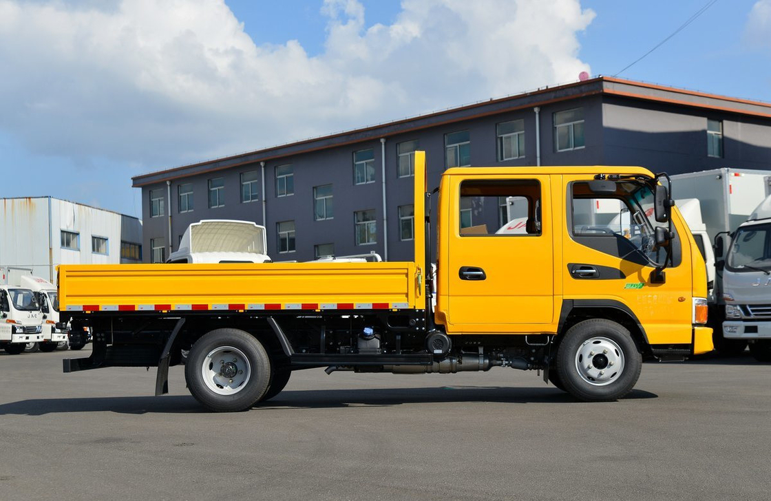 Mobil bekas Mini Cargo Double Cab 2+3 Seat 100km/H Kecepatan JAC Flat Box Truck