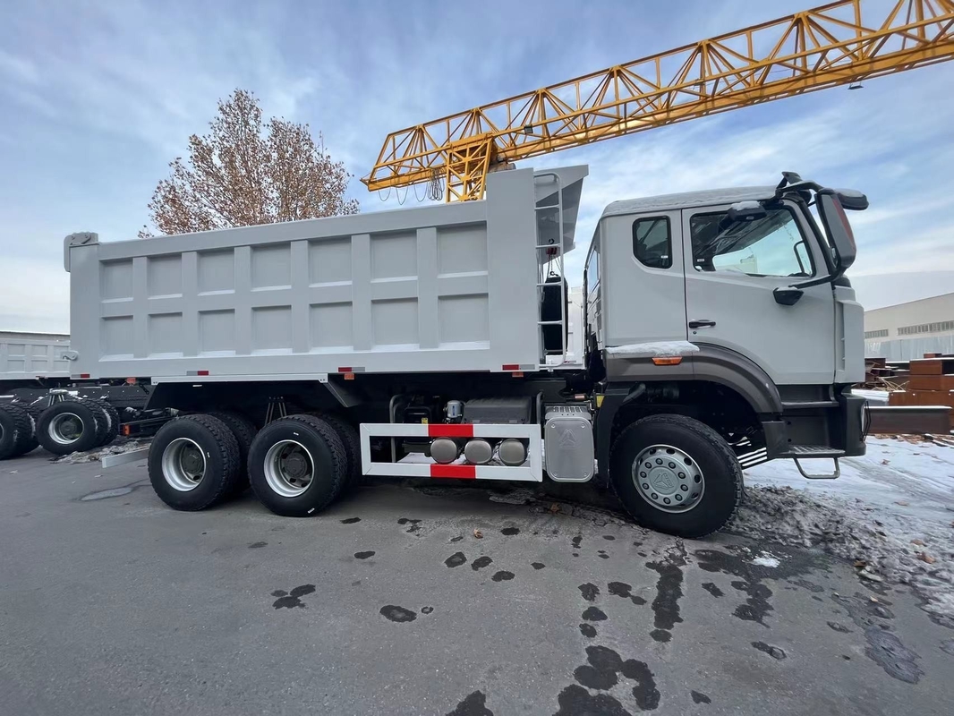 Truk Tipper bekas Diesel Howo 6*4 Dumper 380hp Weichai Hohan Model 20-40 Ton Loading Euro 3