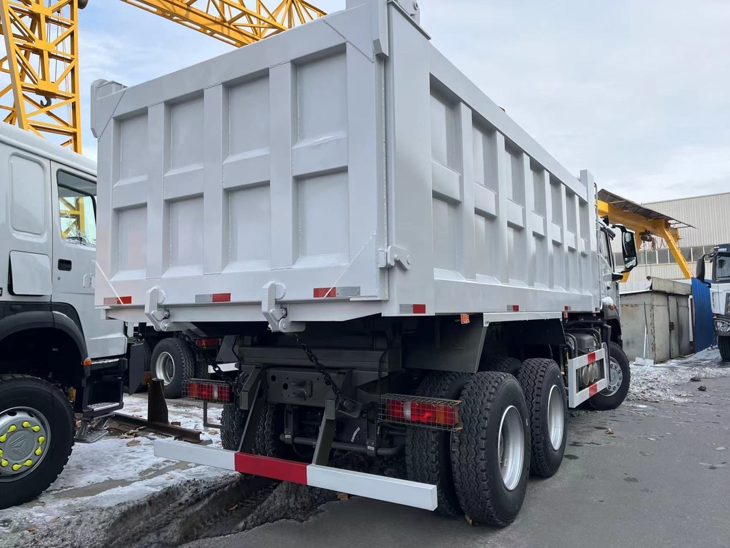 Truk Tipper bekas Diesel Howo 6*4 Dumper 380hp Weichai Hohan Model 20-40 Ton Loading Euro 3