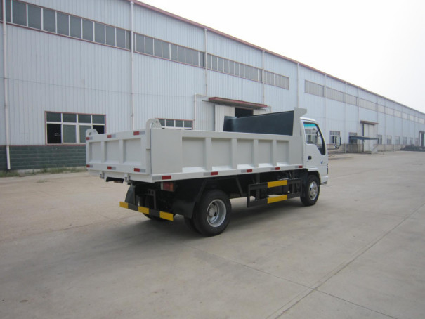 Truk Tipper 3t bekas ISUZU 4*2 Small Dumper Euro 4 Multi Leaf Springs 5 Speed Gear
