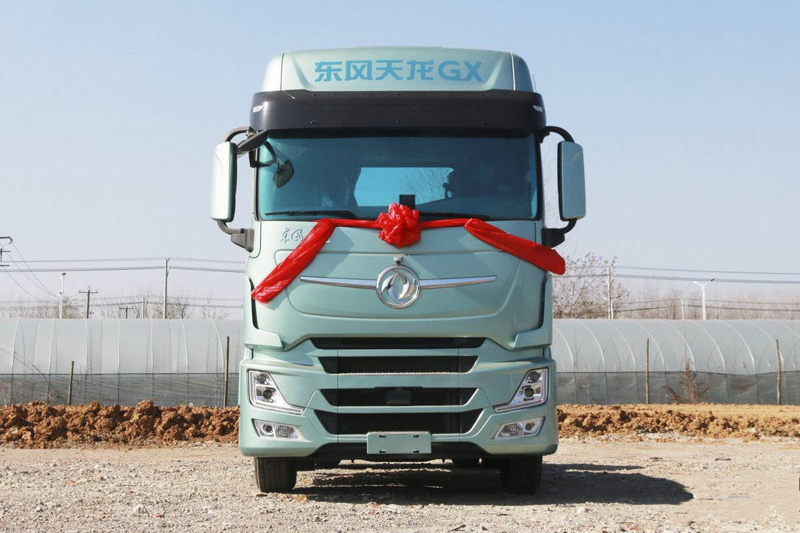Traktor Kepala Truk Eaton 12th Gear Dongfeng GX 4 * 2 Traksi Massa 35 Ton 480hp Truk berat