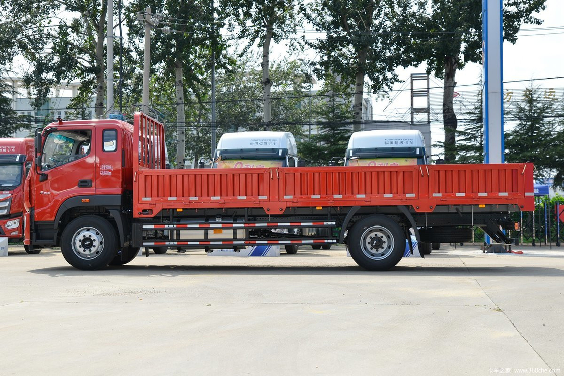10 Ton Truk Kargo Chassis 4 * 2 Ban Belakang Berganda Euro 3 Cummins Mesin 5150 wheelbase