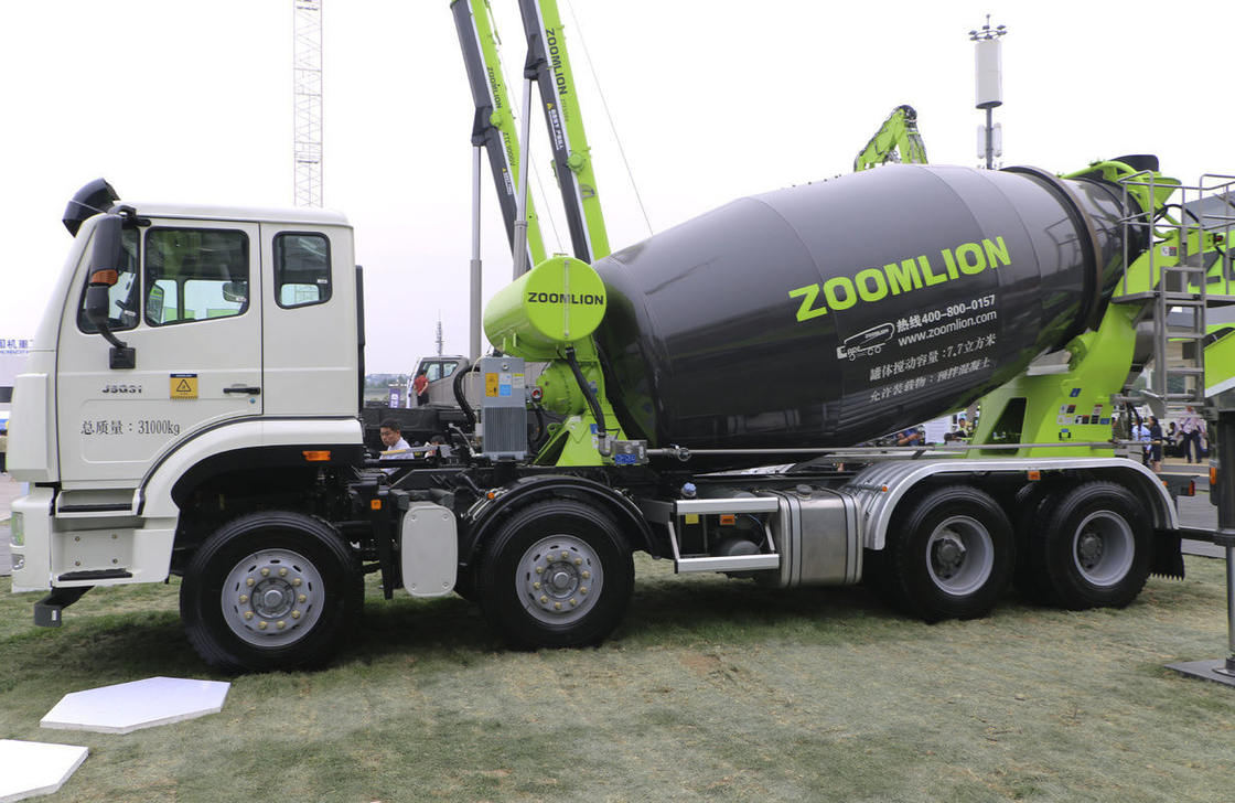 Truk pengaduk beton Ghana Hohan J5G 8*4 Chassis Zoomlion Tanker 8M3 Mesin Diesel 310hp