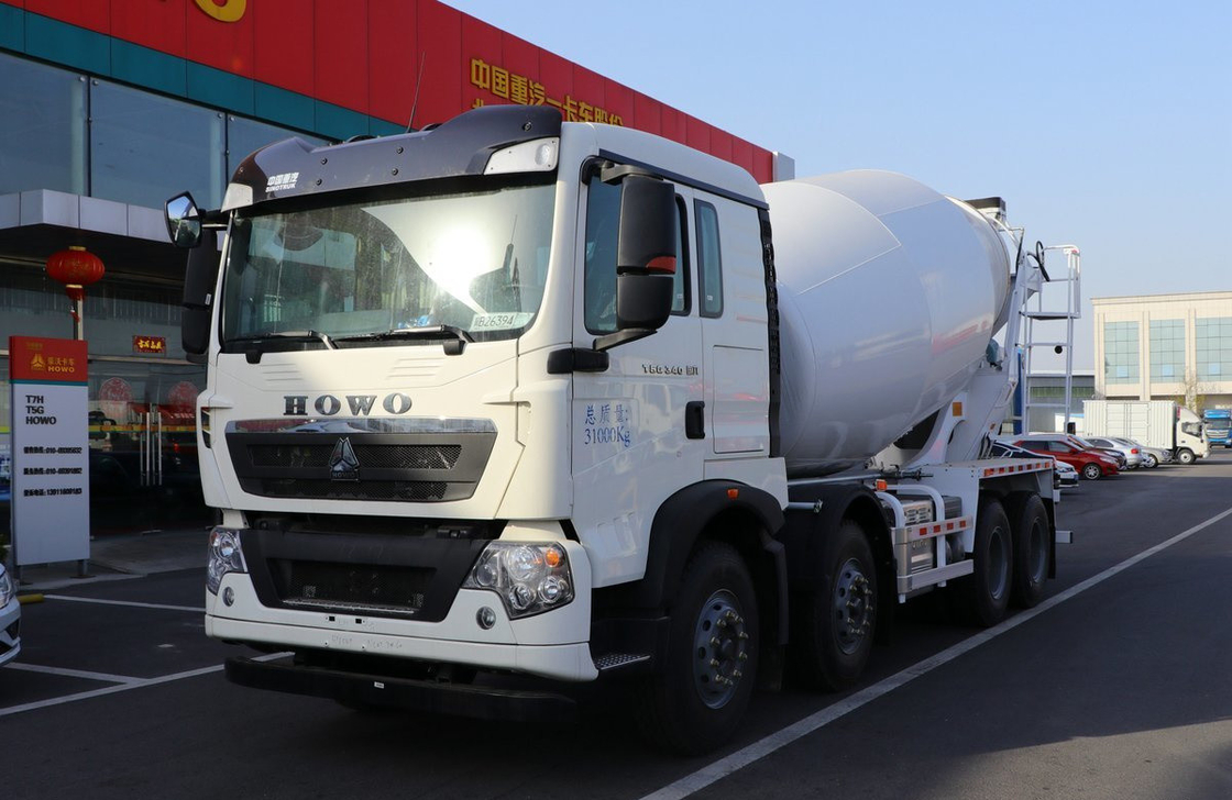 Pengaduk Beton Truk 10 Kecepatan Transmisi Howo 8×4 Pengaduk Semen 8 Kubik