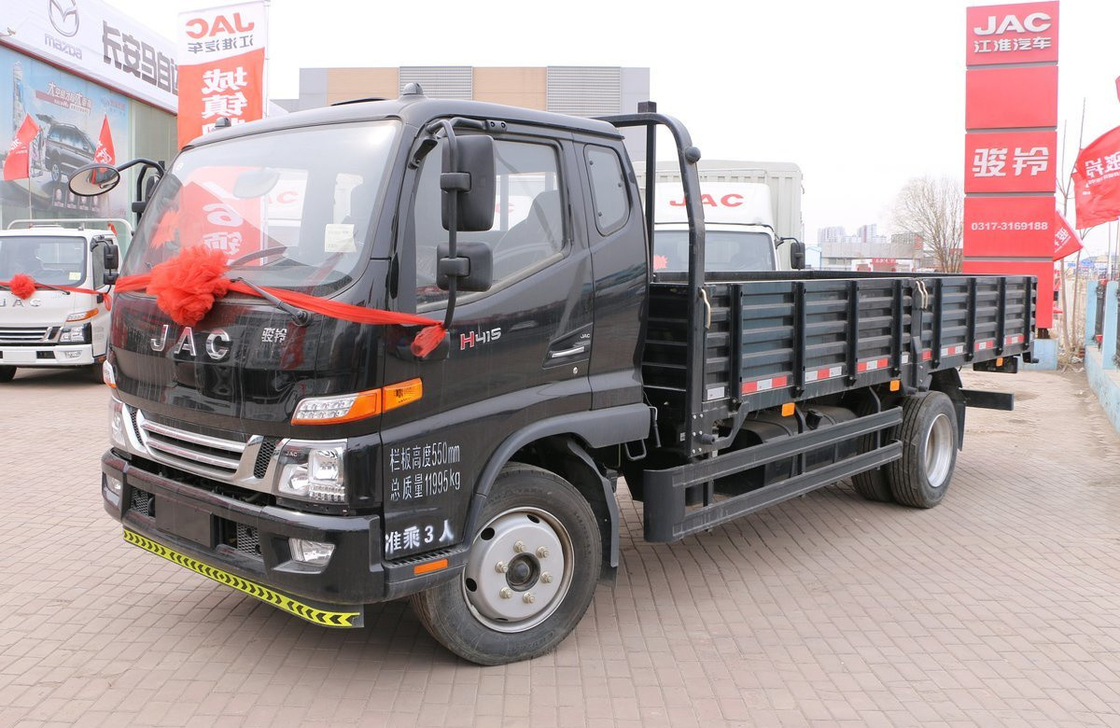 Truk Kargo Ringan Baru Hitam Warna 145hp Mesin Diesel Pemuatan 8 Ton Cab Tunggal Dan Setengah
