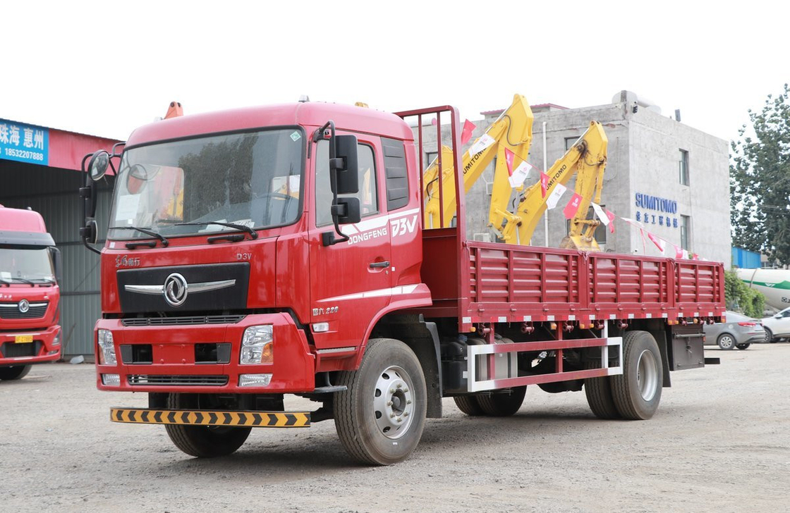 12 Ton Truk Kargo China Merek Donfeng 4 * 2 Truk Lantai Truk Ban Belakang Ganda Pengemudi Tangan Kiri