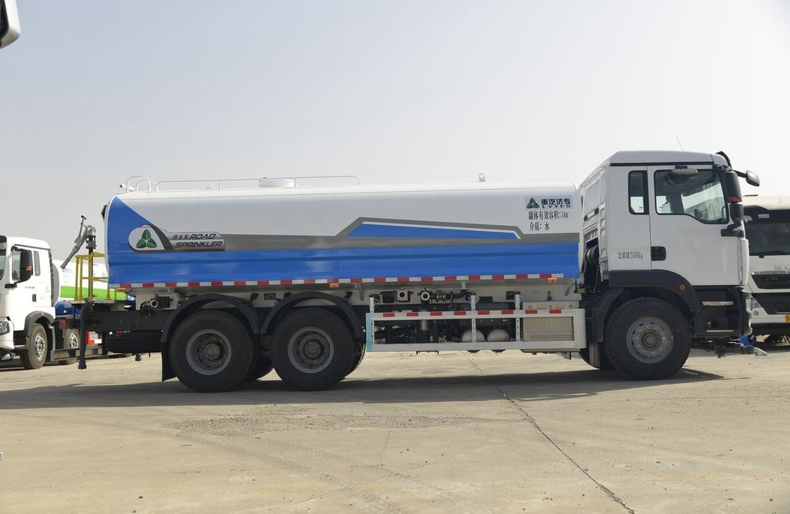 Sprinkler Tanker Air Truk 6*4 Sinotruck Sitrak 14m3 Kapasitas Tanker 9,5 Meter Panjang 10 Roda
