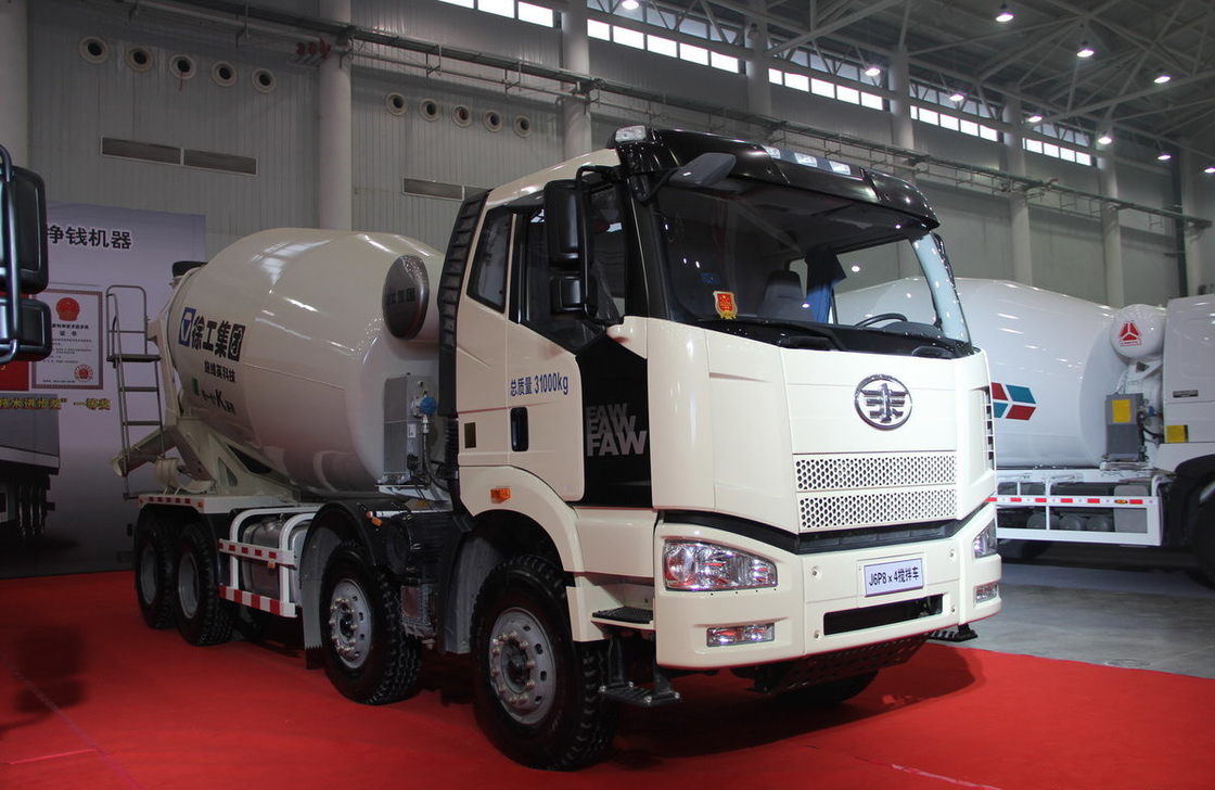 Truk Campuran Beton 6,5 Kubik FAW 8×4 Cement Mixer Euro 4 Single And Half Cabin LHD
