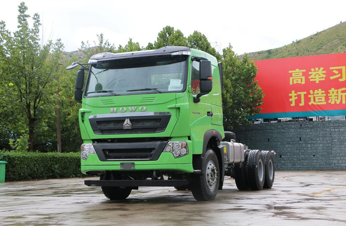 6*4 Supplier Truk Pengeboran Sinotruck Howo T7H Warna Hijau 6 Silinder 400hp Mesin Kuat