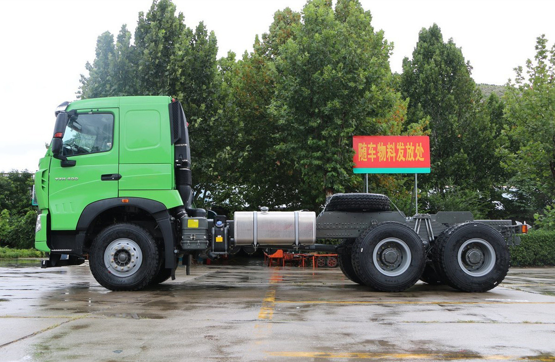 6*4 Supplier Truk Pengeboran Sinotruck Howo T7H Warna Hijau 6 Silinder 400hp Mesin Kuat