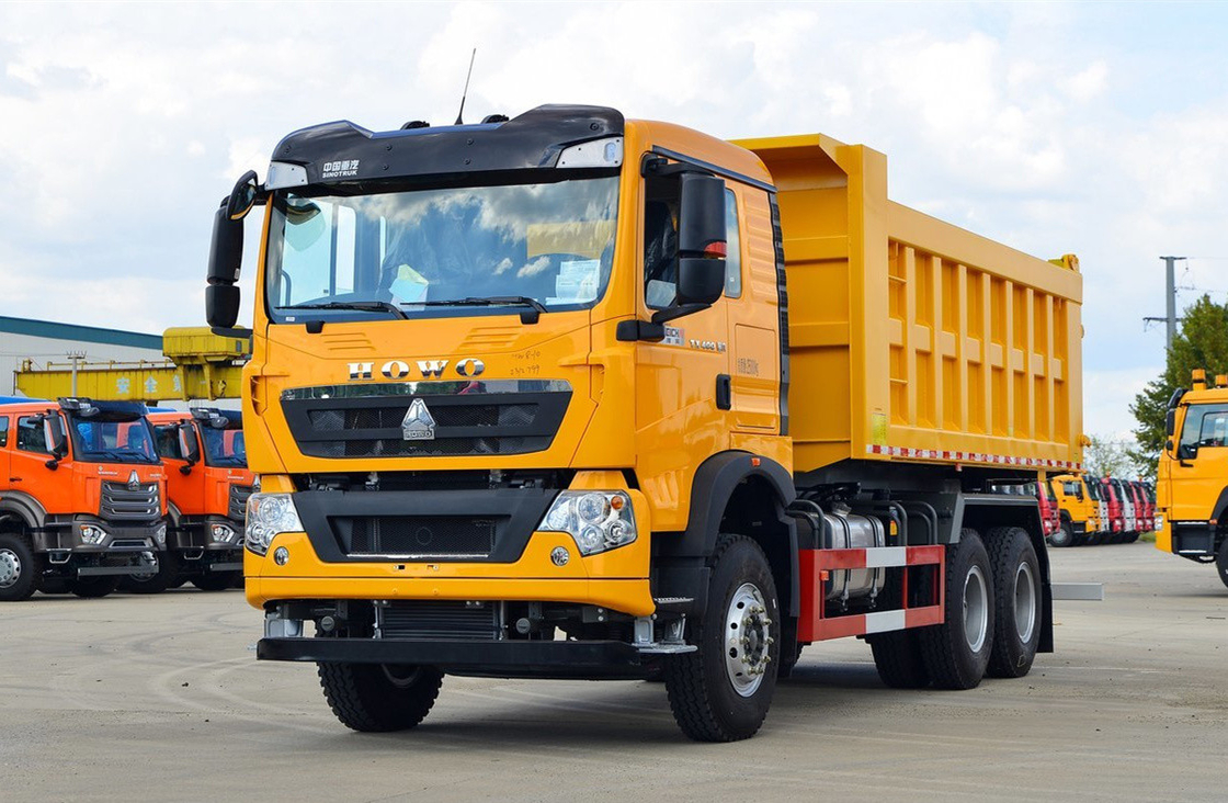Dikgunakan 10 Ban Tipper Truk 6,3 Meter Kotak 400hp Howo TX7 Front Lifting 12-Speed Manual