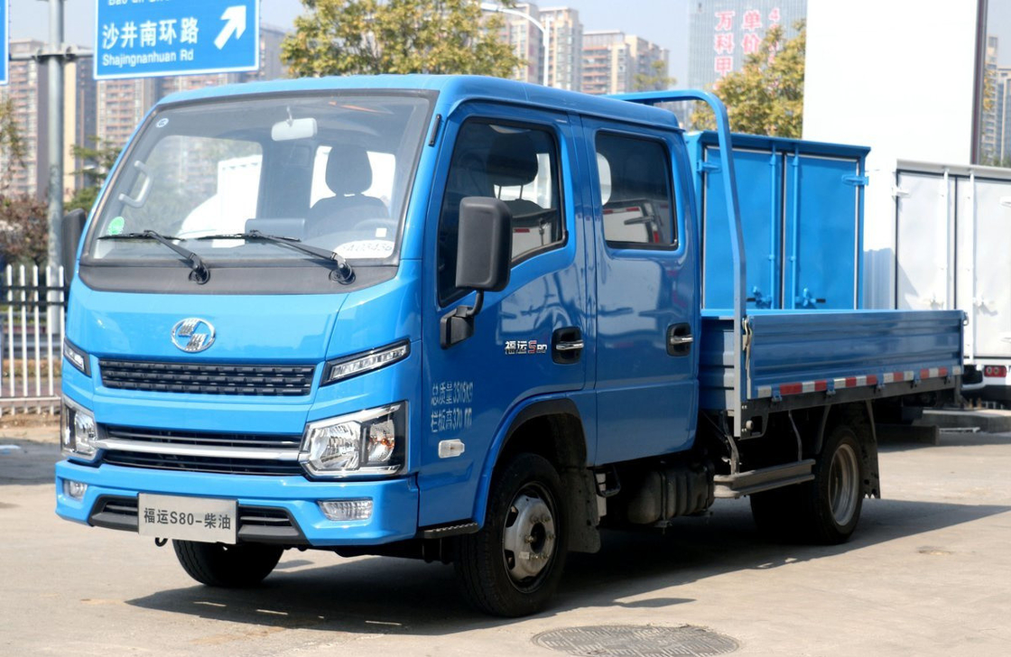Truk Kargo Di Ghana Truk SAIC Ringan 2 Baris Kursi Flat Bed Box 2300cc Penggerak