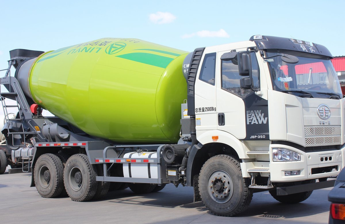 Truk Pengaduk Beton Mesin Pengaduk Semen FAW Lama 6*4 Dengan 10 Roda 5 Tanker Kubik Double Axle