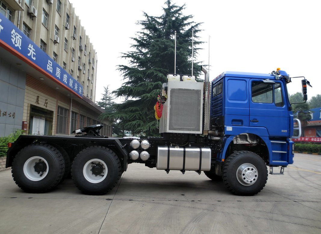 Traktor Truk Digunakan 6 * 6 Full Drive Shacman Prime Mover Cummins 600hp Mesin Dengan 10 Ban