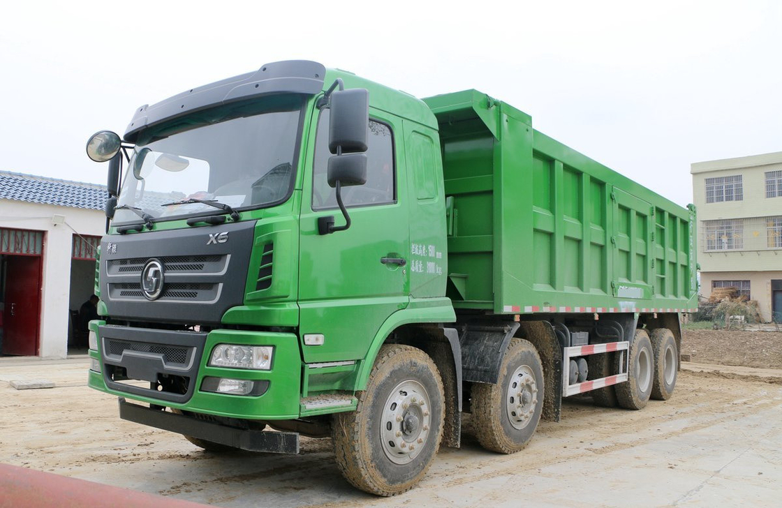 Shacman Dipakai Truk Tipper X6 Heavy Duty 8*4 Dumper 300hp Muatan 30-50 Ton LHD/RHD