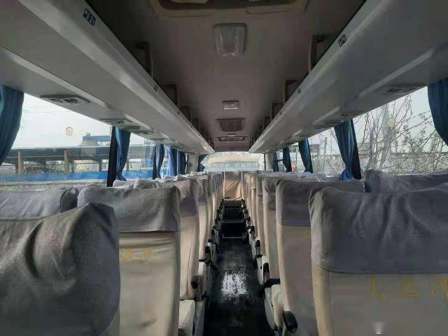 Bus Pelatih Bekas Higer 47 Kursi Bus Pelatih Tur Tangan Kiri Bus Diesel