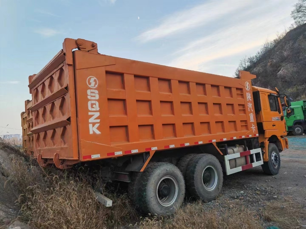 Shacman F3000 Dump Truck 6*4 Heavy Duty Payload 20-40 Ton 2022 Tahun 99% Kondisi baru