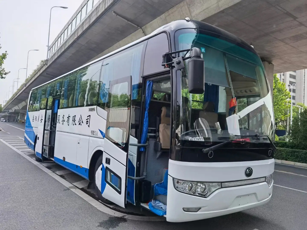 ZK6122 Yutong Bus penumpang bekas / 59-seater Double-door Left-Hand Drive Bus Euro 4