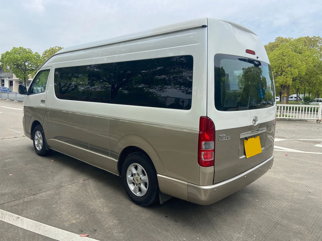 Toyota Hiace 13-seater kiri-driven Electric Mid-door Euro 4 Standar Champagne Gold Minibus