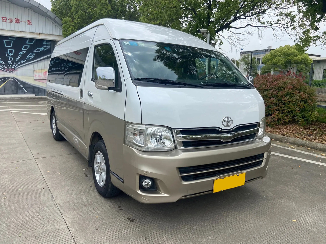 Toyota Hiace 13-seater kiri-driven Electric Mid-door Euro 4 Standar Champagne Gold Minibus