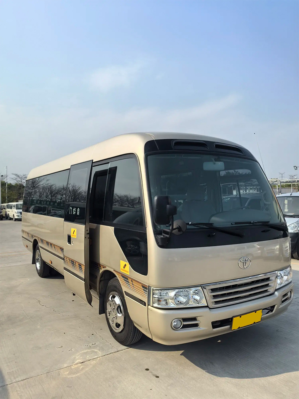 Toyota Coaster 20-seater Electric Chinese-door China IV Champagne Gold Bus Bisnis Berukuran Menengah