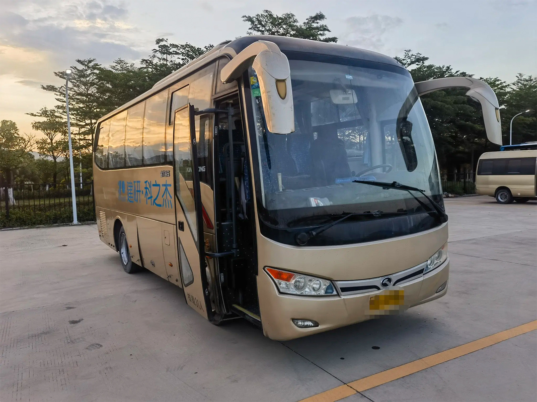 XMQ6759 Euro 4 Standar 7.5m Pengemudi Kiri Mesin Diesel KingLong Bus Penumpang Bekas