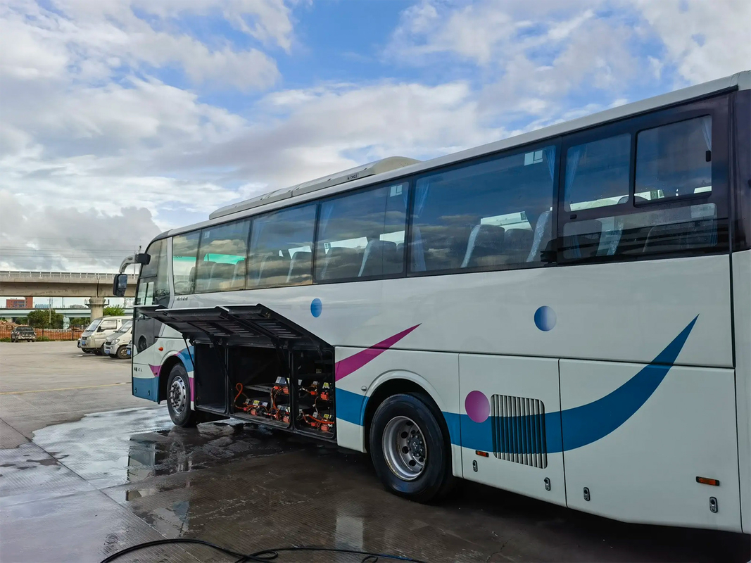47-seat Golden Dragon Brand New Energy Second-Hand Bus Dengan Ruang Bagasi Besar