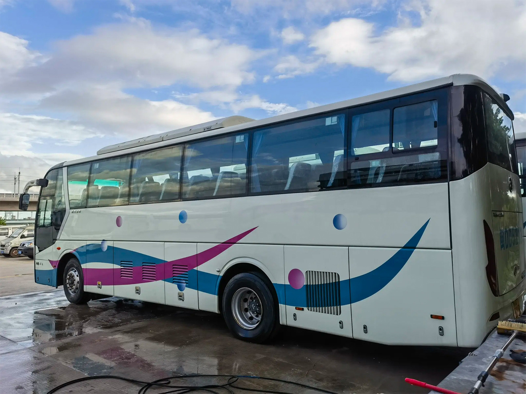 47-seat Golden Dragon Brand New Energy Second-Hand Bus Dengan Ruang Bagasi Besar