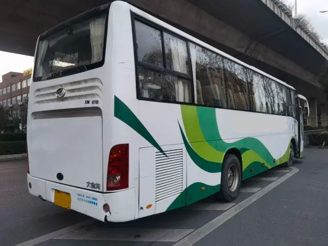 11.5m Euro 4 Mesin Diesel Pengemudi Kiri King Panjang 51-seater besar digunakan Bus penumpang