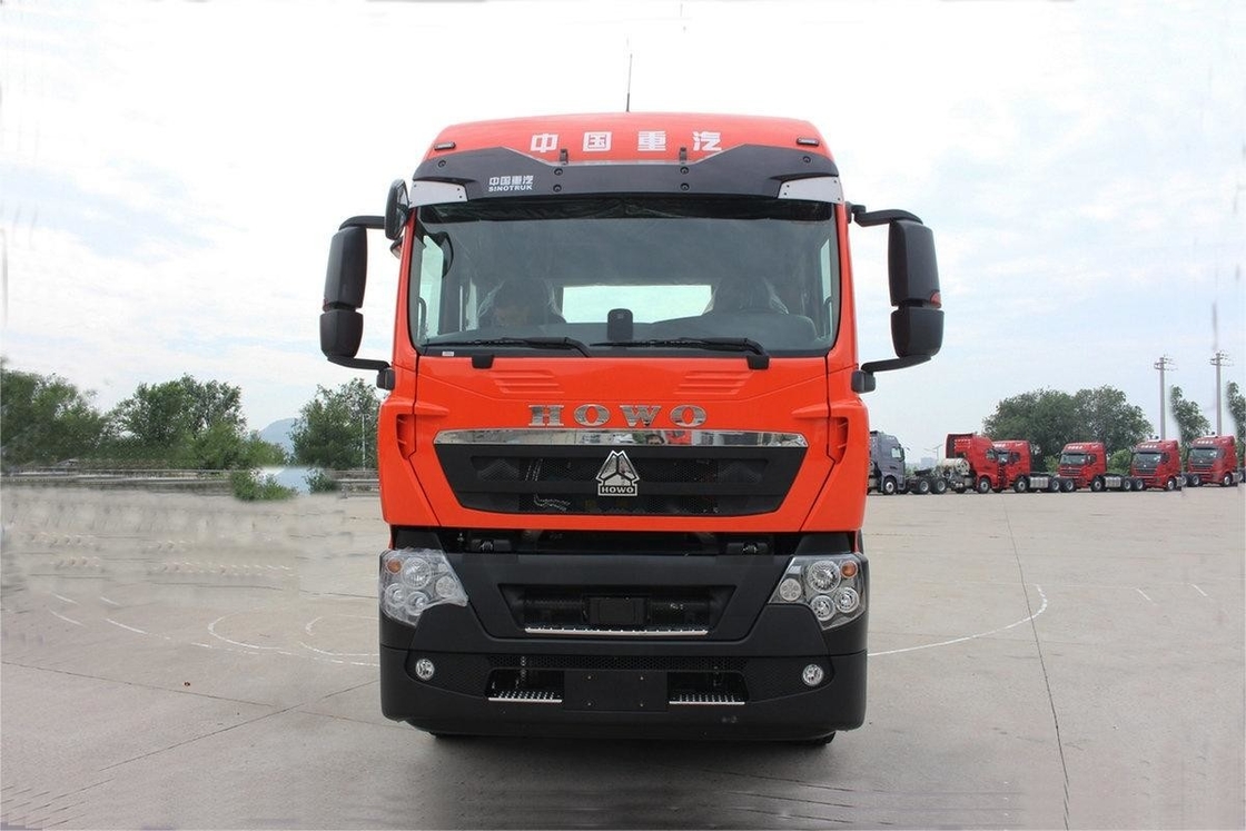 400 HOWO Traktor Truk 12 Kecepatan 4*2 6 Ban 6 Silinder Single Row Semi Diesel Engine Traktor