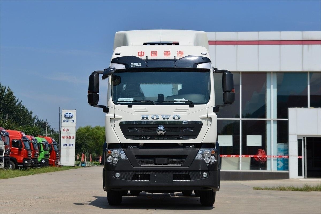 HOWO Traktor Truk Standar Emisi Nasional VI Single Axle 350HP Diesel Dengan Deflector