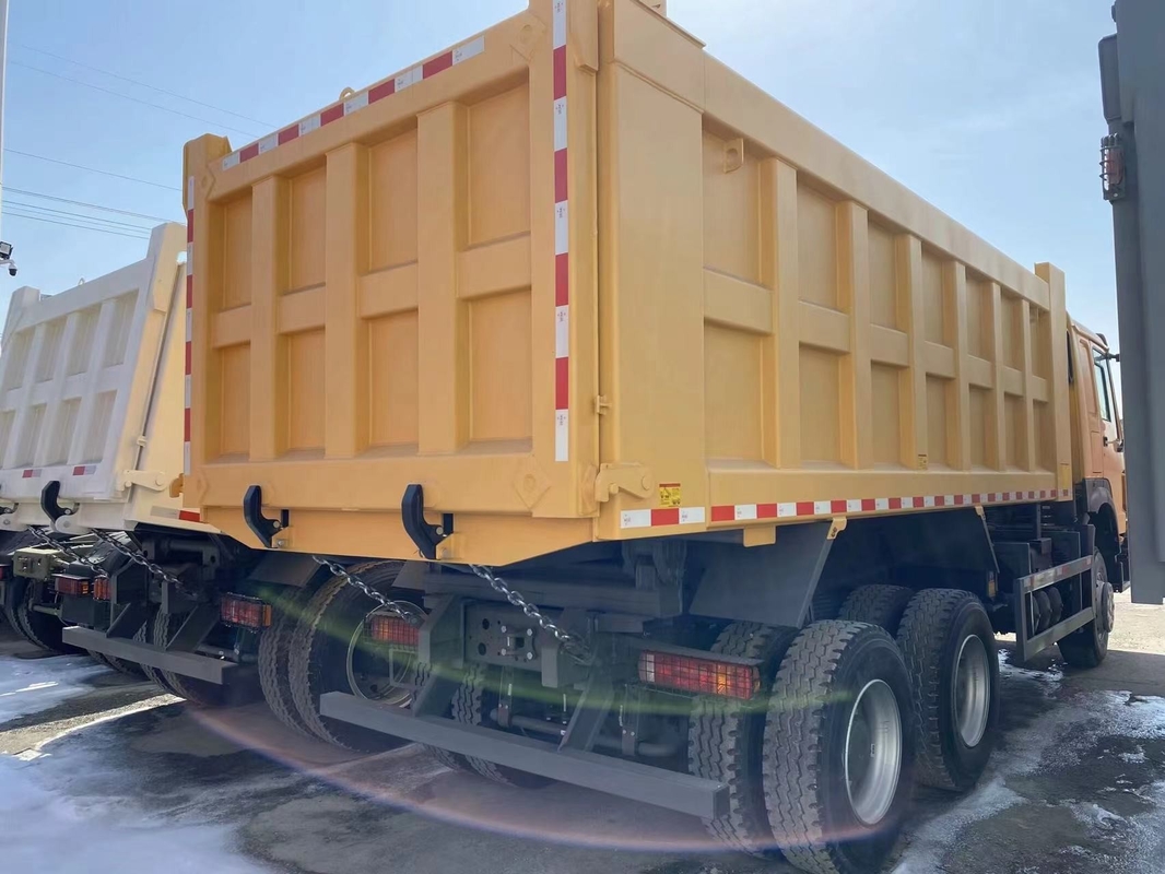 Howo Sino Truck 2023 Warna Kuning 6*4 Drive Mode Weichai 380hp Pengemudi Tangan Kanan Baru