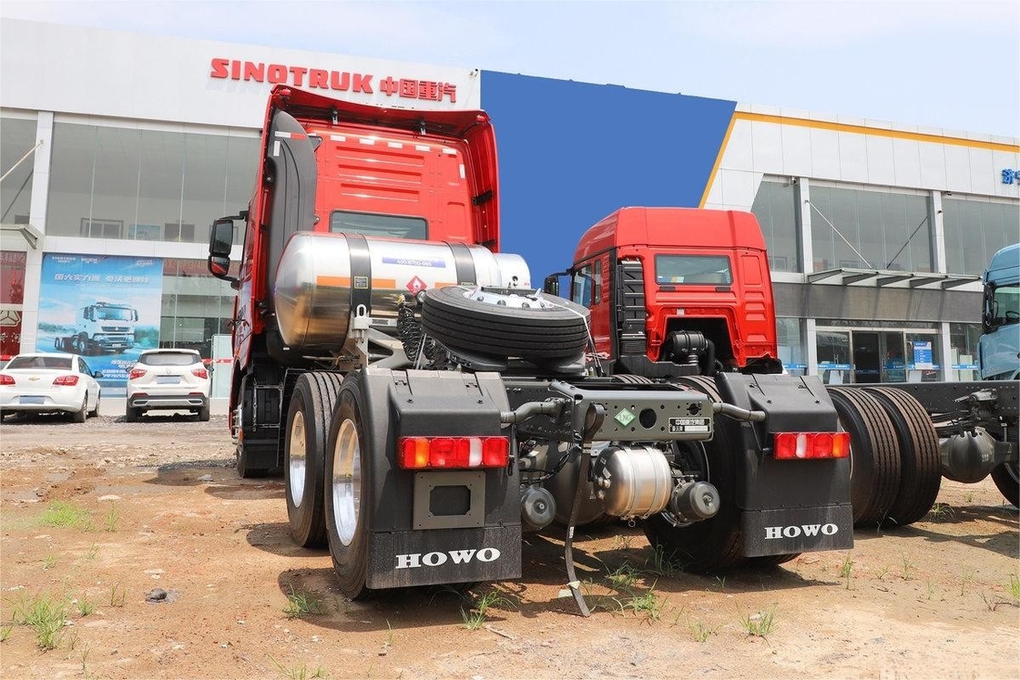 HOWO Heavy Truck 530 Horsepower 6X4 Nasional VI LNG Traktor Truck Shroud Side Air Deflector