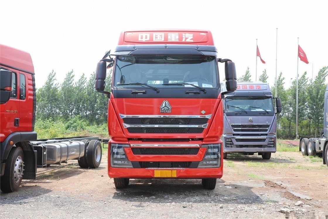 HOWO Heavy Truck 530 Horsepower 6X4 Nasional VI LNG Traktor Truck Shroud Side Air Deflector