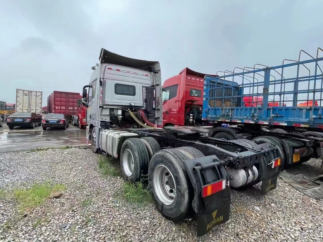 Foton Auman Est Traktor Truk 6*4 Drive Mode Top Cabin 2 Sleeper Deisel Engine Tahun 2020