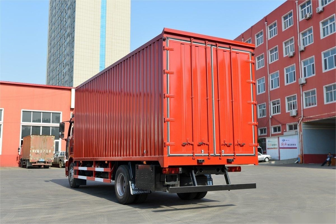 FAW J6L Single Axle Jiefang Medium Truck 240HP 4X2 8-Speed 6.8m Van Truck Pintu Sisi