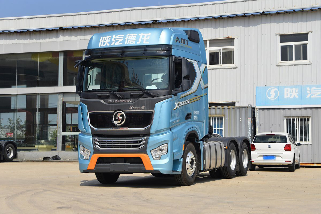 Shacman Heavy Truck Air-Conditioning High-Roof Shroud 560 Kekuatan kuda 16-Speed 6X4 AMT Traktor