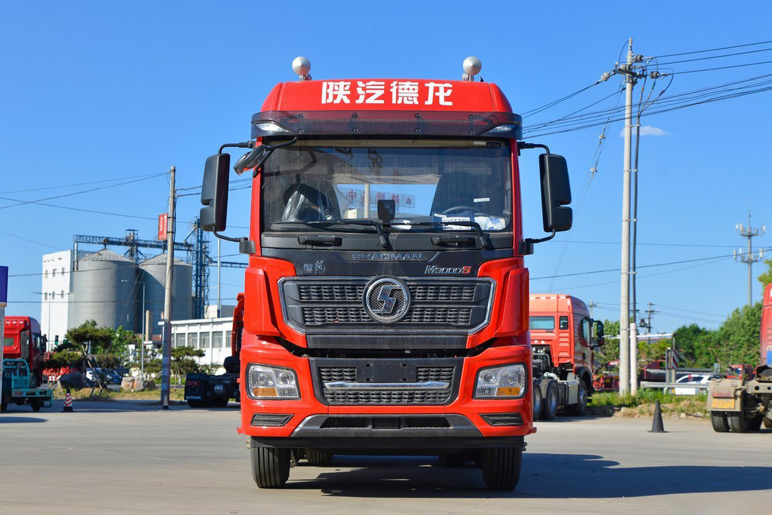 Deflektor atap tinggi Airbag kursi suspensi empat titik 430HP 6 * 4 M3000s Shacman Traktor Truk