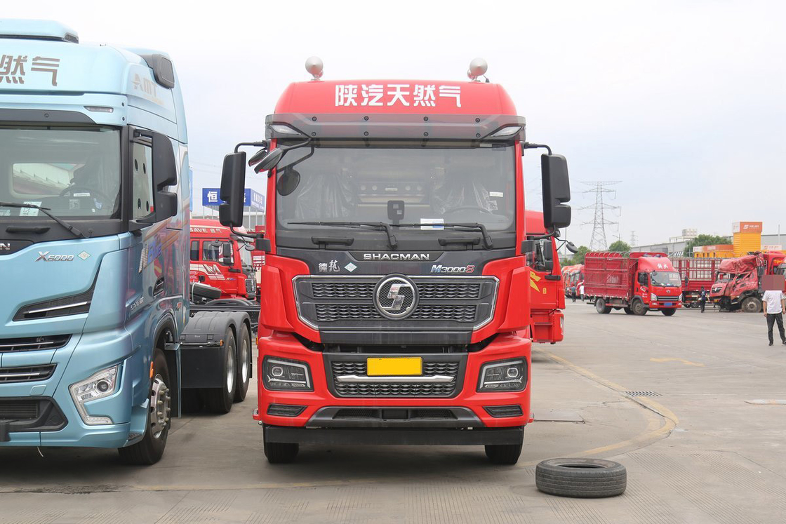 Mesin Weichai setengah kursi 460HP 6X4 atap tinggi Traktor CNG Shacman Heavy Duty Truck