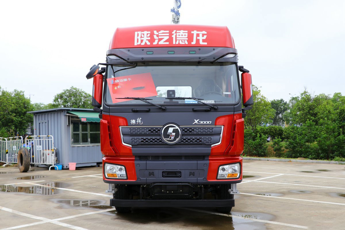 Air conditioned Air Deflector Air Bag Shock-Absorbing Seat Diesel 550HP Shacman Traktor Berat