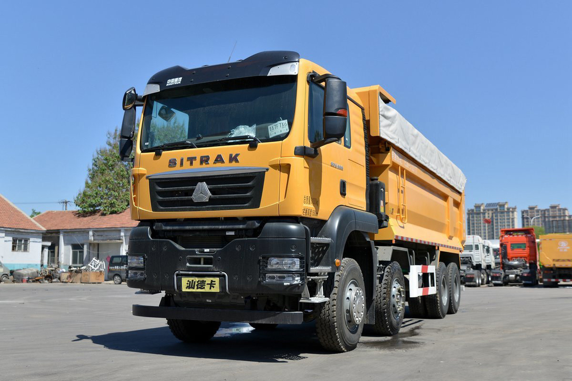 SITRAK Traktor Truk G7W Truk berat Diesel 400HP 8X4 6.8m Yellow Body Rear Dump Sinotruk