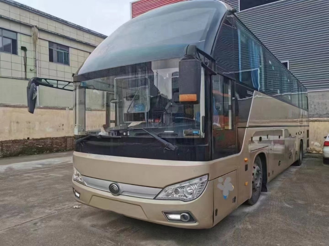 Youtong Bus Luxury Coach 48 Seat Champagne Yutong ZK6122H VIP Bus Penumpang Dengan A / C