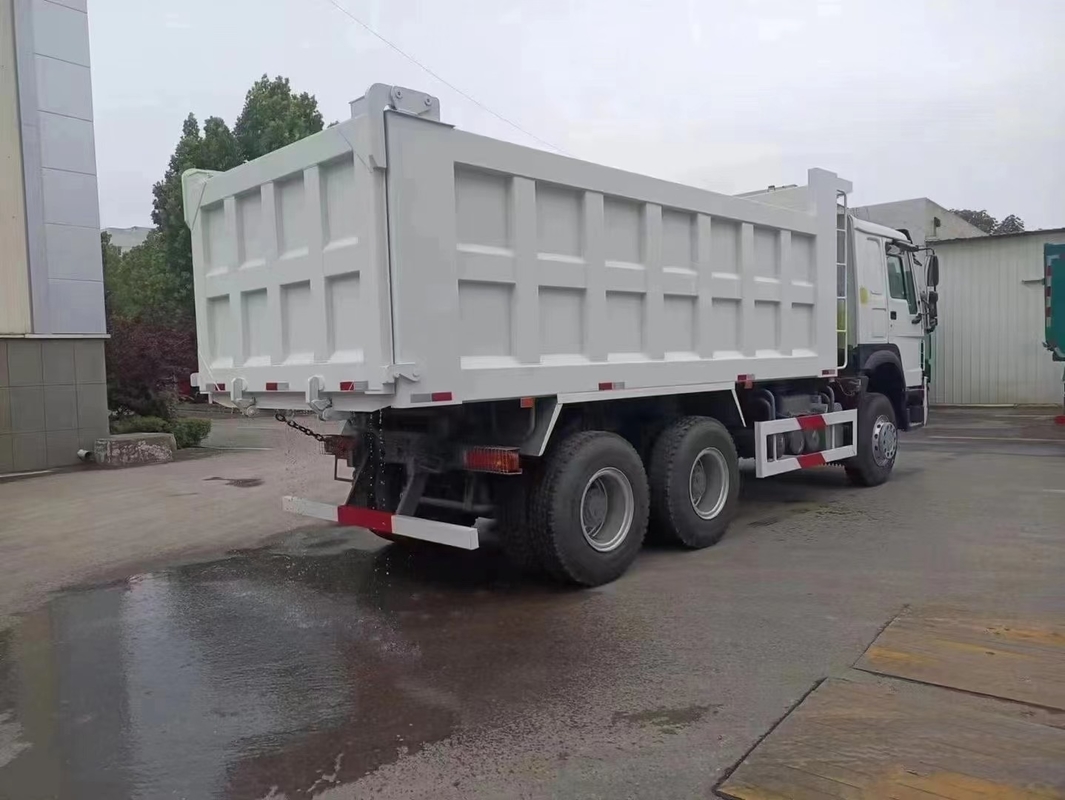 Sinotruk Howo 6x4 Truk Euro 2 Dump Truck Single Sleeper 20-40 Ton Payload Leaf Spring