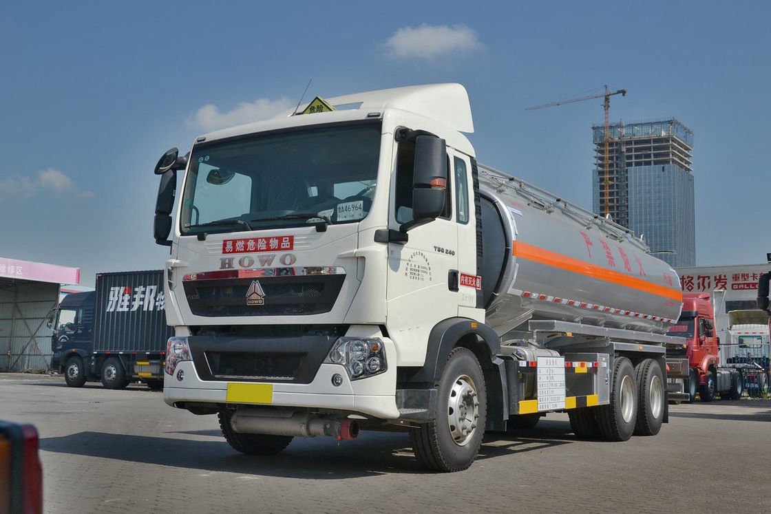 Sinotruk ZZ1257 T5G High Top Fairing Diesel 240HP 14.5T 6X4 Tangki bahan bakar 20.25m3 HOWO Tanker Oil Truck