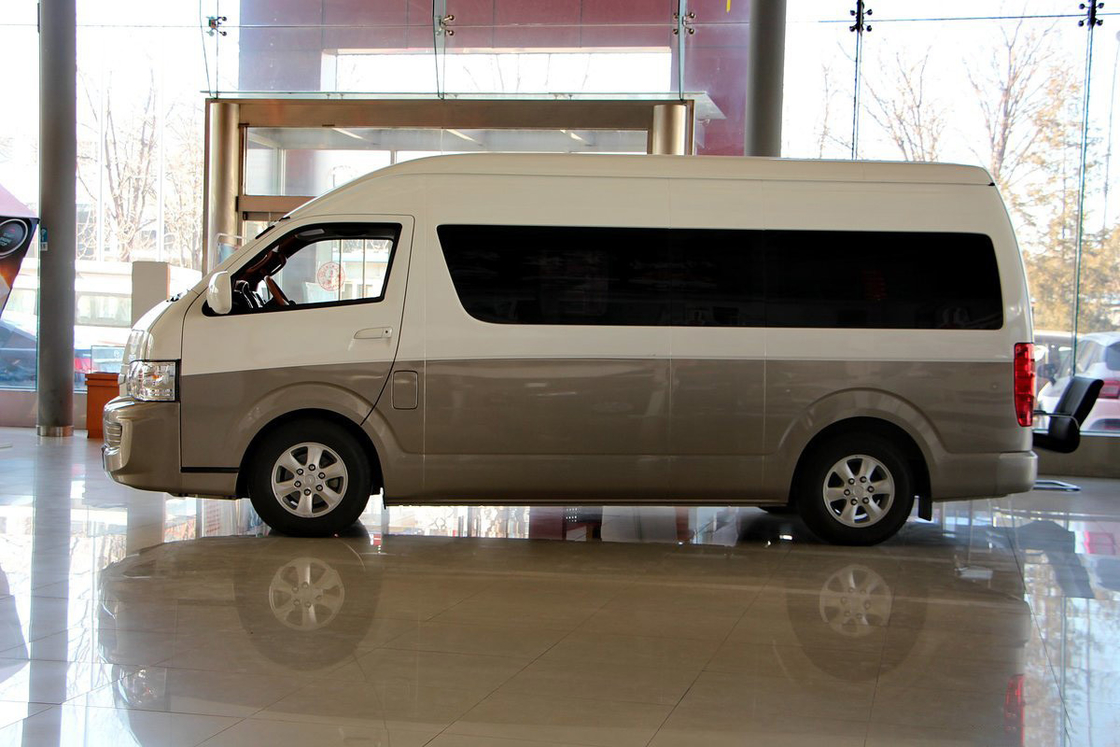 Dipakai Jinbei Hiace L 2020 Luxury Gasoline RWD Manual 5 kecepatan 139HP 2.4L 14 kursi truk komersial