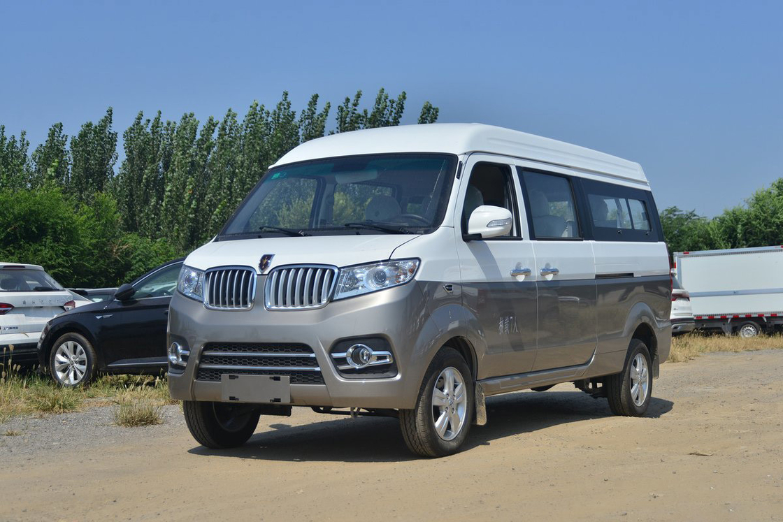 Jinbei New Hiace X30L 2023 Super Edition 102HP 1.5L Gasoline 6-7 Seats Microvan (dengan AC)