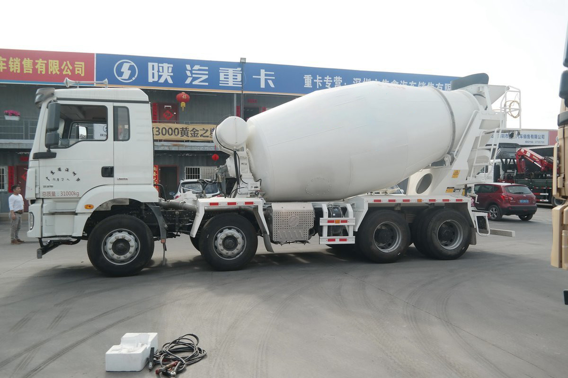 Shaanxi Automobile Heavy Truck Delong Baru M3000 336HP 8X4 7.49m3 truk pengaduk beton