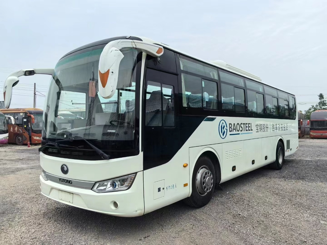 Bus Listrik Dijual 48 Kursi China Bus Yutong ZK6115 Daun Musim Semi 2017 Tahun 300KM Per Pengisian